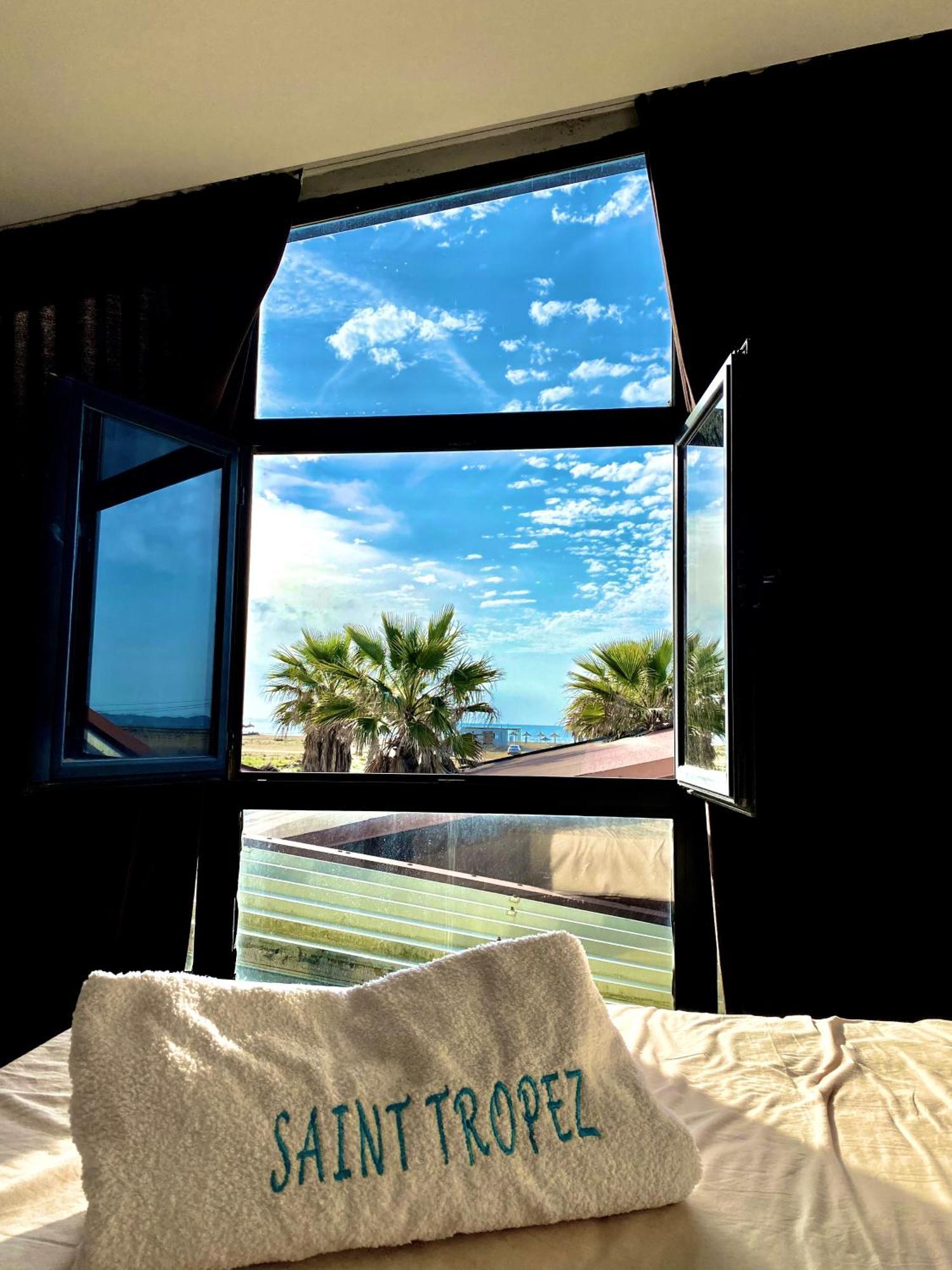 Saint Tropez Durres Otel Bisht Kamez Dış mekan fotoğraf