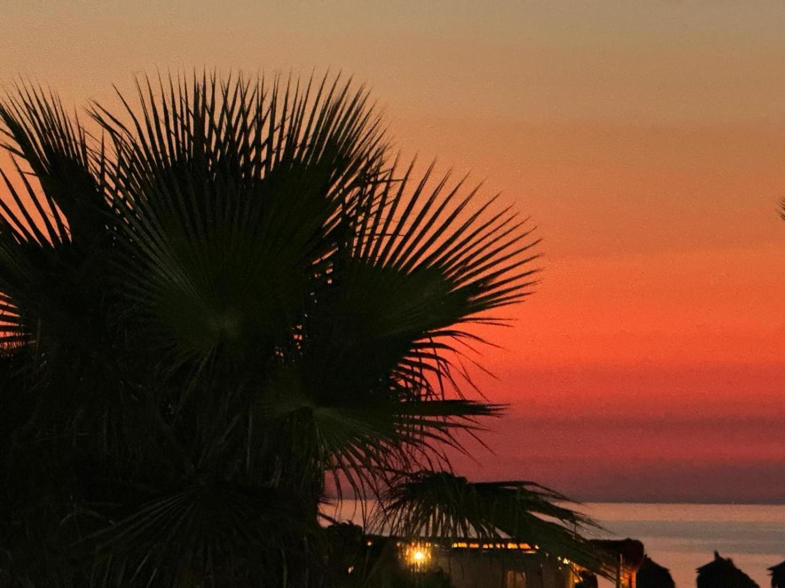 Saint Tropez Durres Otel Bisht Kamez Dış mekan fotoğraf