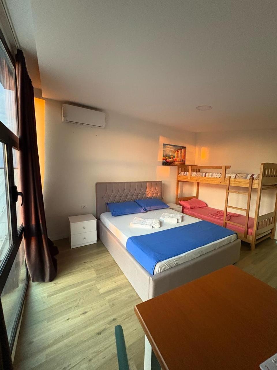 Saint Tropez Durres Otel Bisht Kamez Dış mekan fotoğraf
